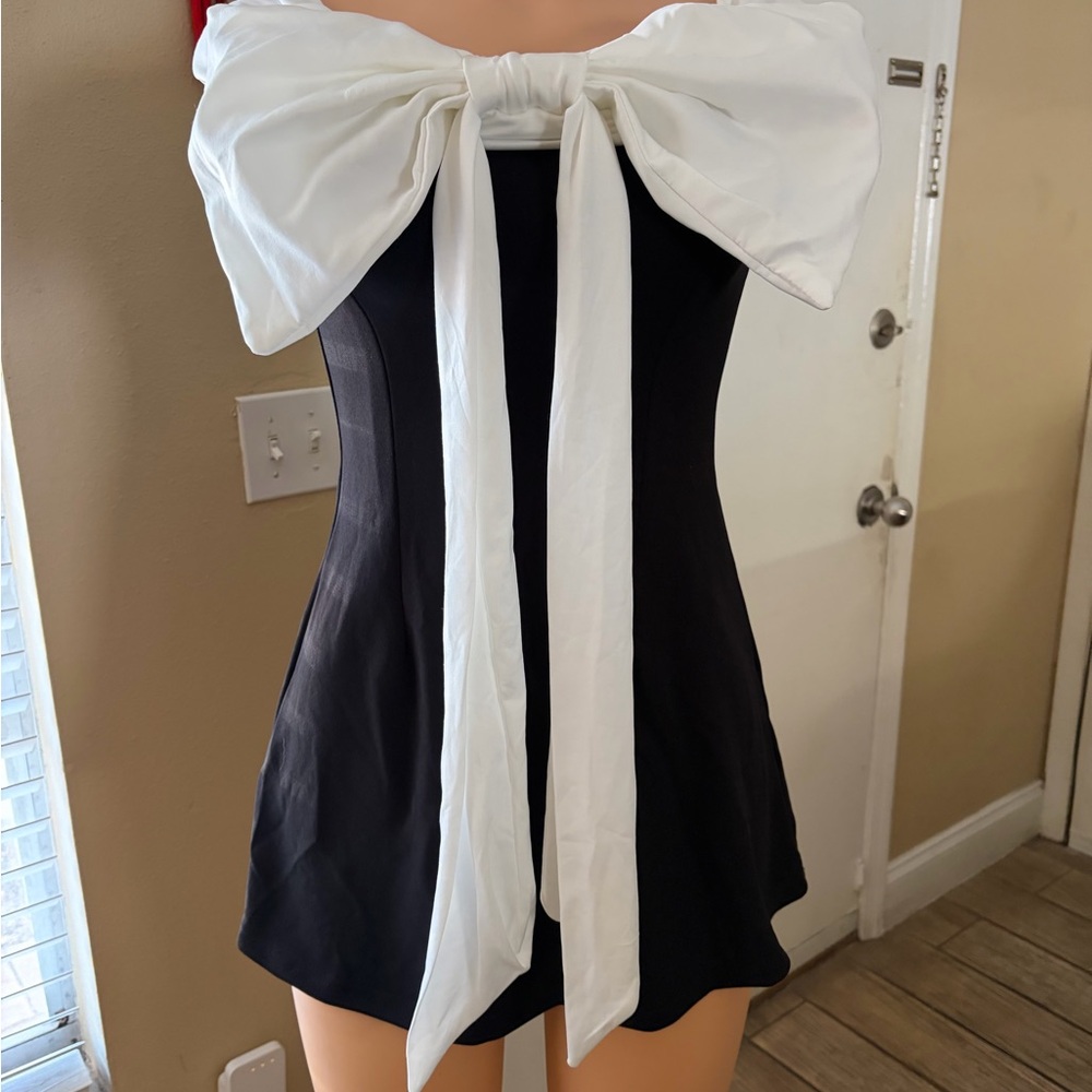 SHEIN Black and White Mini Dress with Bow